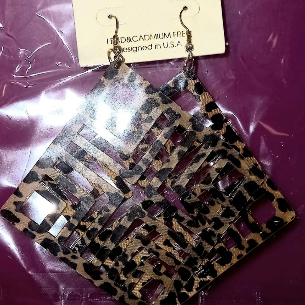 Leopard print earrings - Picture 2 of 2